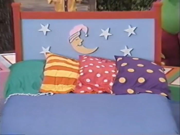 Barney bed